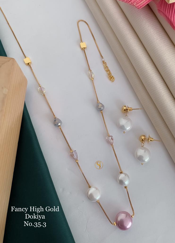 Fancy hot sale pearl chain