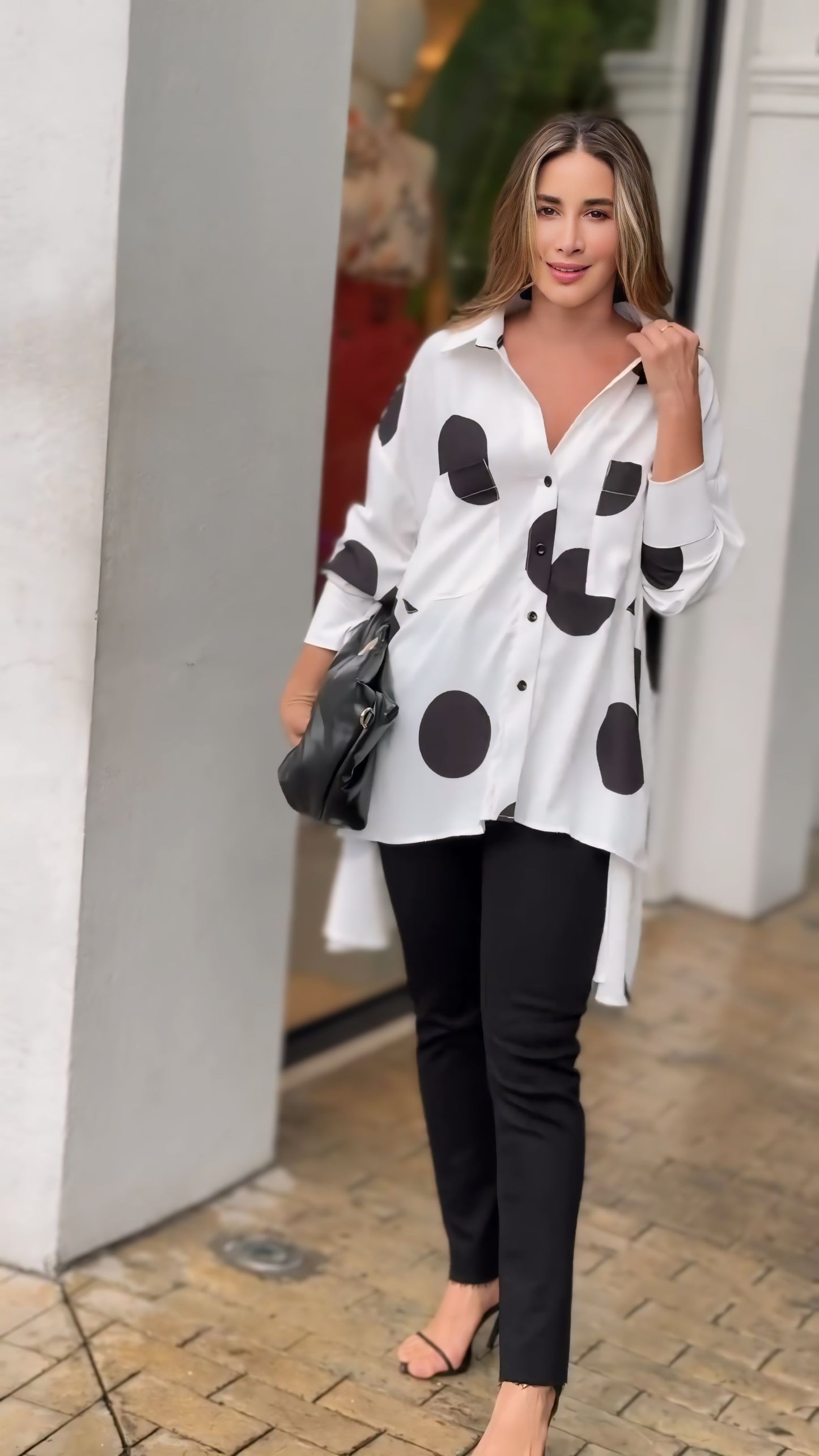 Polka Dot Chic: Monochrome Elegance with a Modern Twist