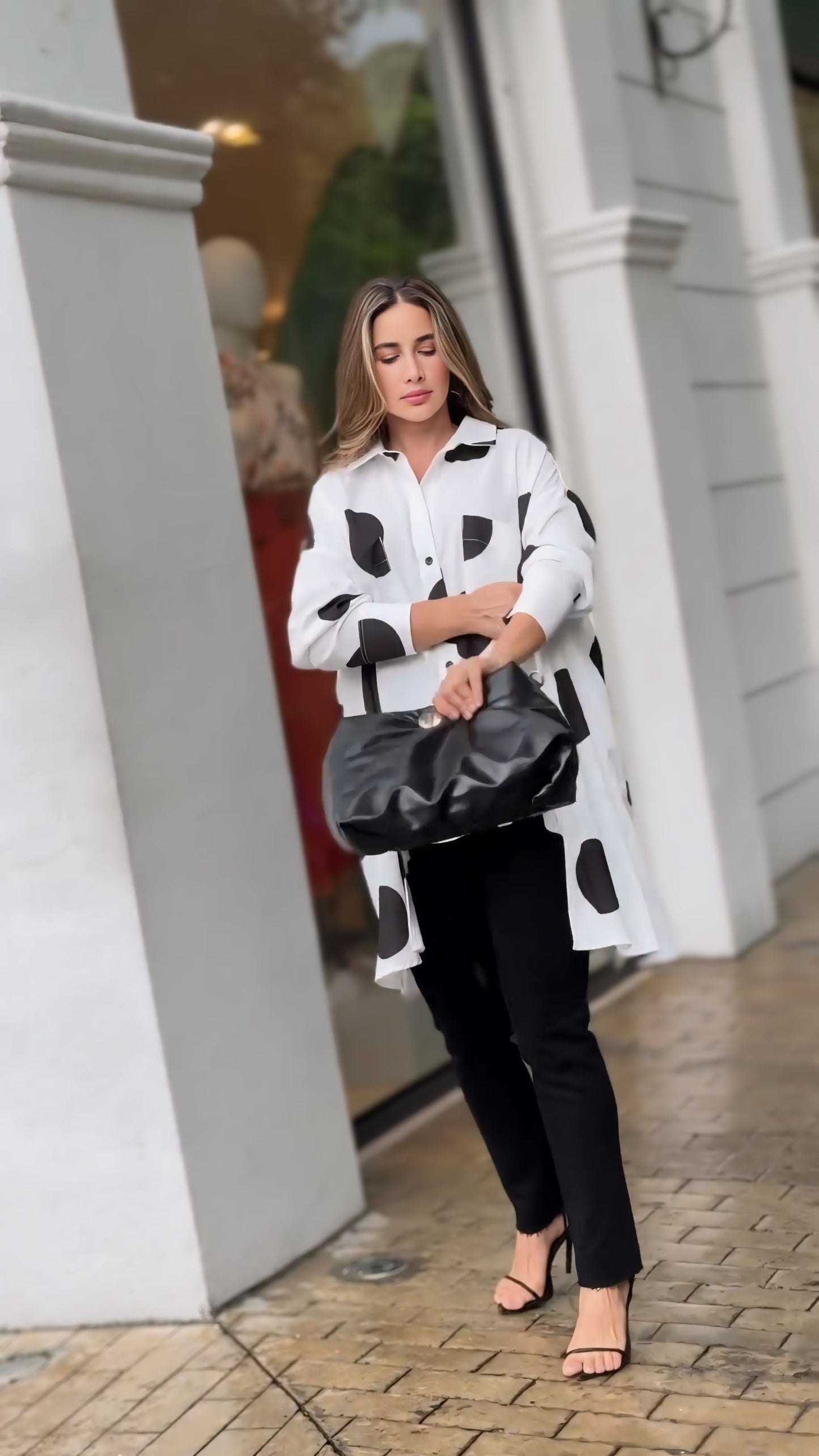 Polka Dot Chic: Monochrome Elegance with a Modern Twist