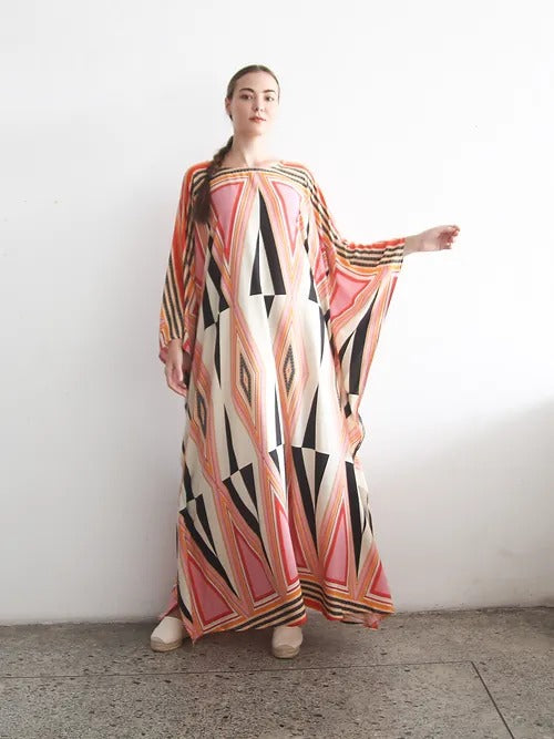 Elegant Geometric Print Kaftan Dress – A Statement of Style