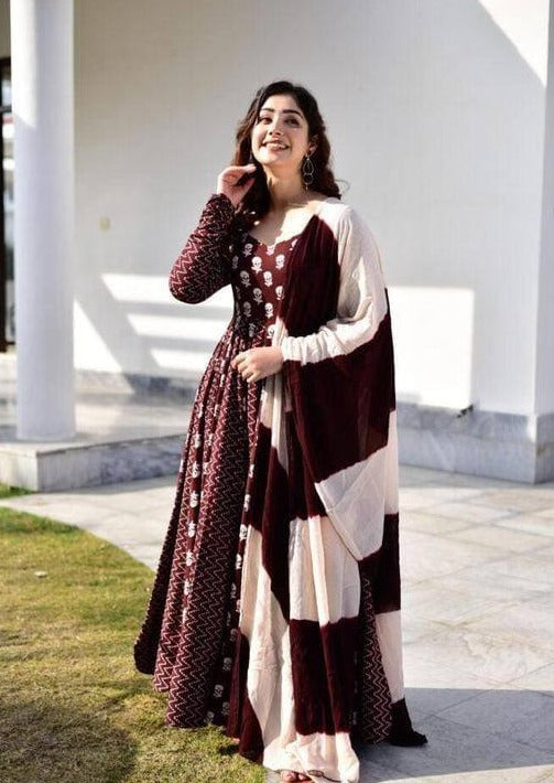 Gorgeous Anarkali kurti Pant Set With Dupatta