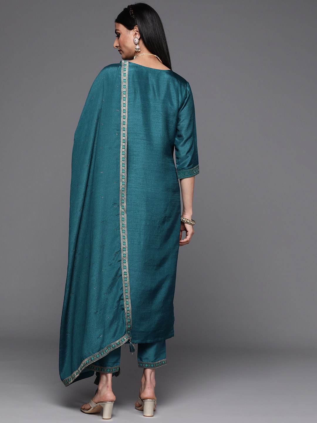 Women Viscose Jacquard Kurta With Pant And Dupata Set