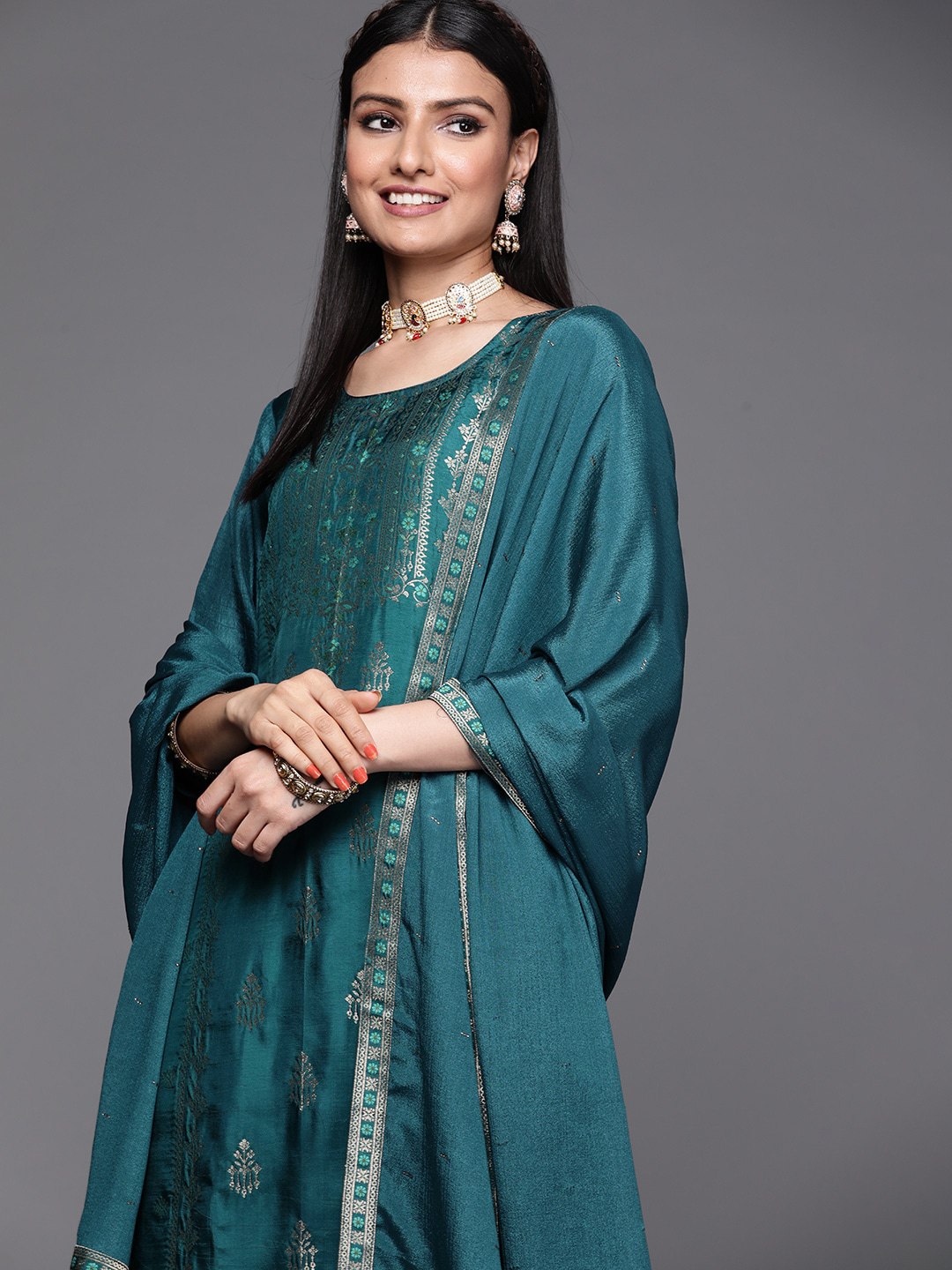 Women Viscose Jacquard Kurta With Pant And Dupata Set