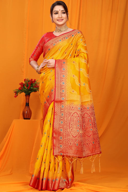 Yellow Balatan Pure Silk Saree With Rich Pallu