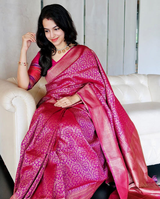 Pink Banarasi Saree With Lichi Silk Fab