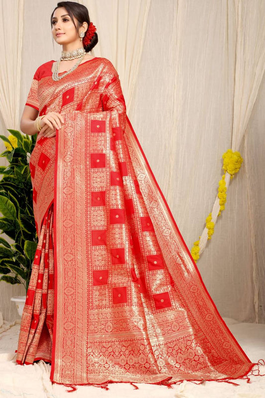 RedKanchipuram Pure silk saree with Jari weaving work