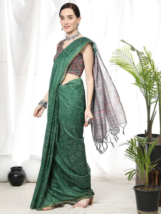 Green Soft Linen Cotton Saree With Beautiful Bandhani